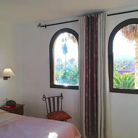 Gardenia, Oasis Tamarindo Appartement *